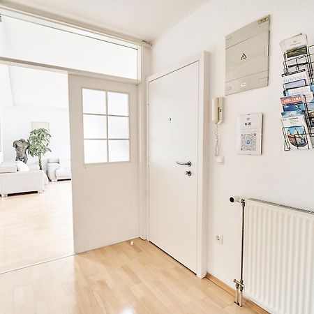 Matic Spacious Modern Apartment 류블랴나 외부 사진